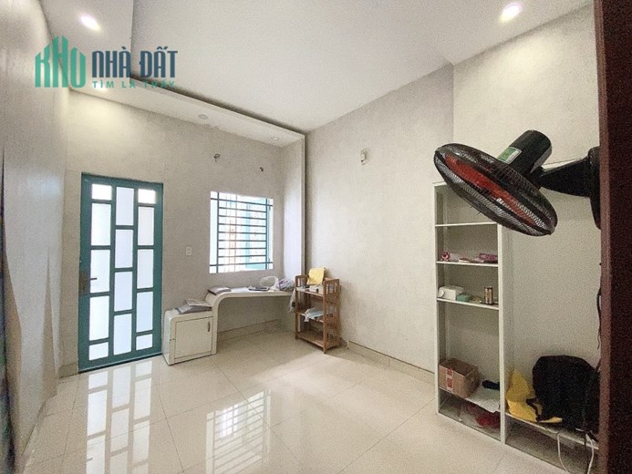 NGANG SIÊU KHỦNG - NỞ HẬU - 90
M - 2 TẦNG - CHỈ 6 TỶ - BẰNG BANK ĐỊNH GIÁ - NƠ TRANG LONG - BT -