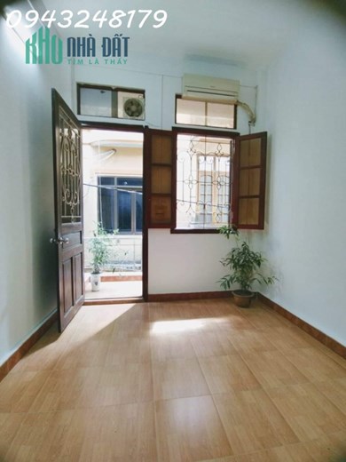 Chính chủ bán nhà 4 tầng 2 mặt ngõ ô tô tránh 5m Phùng Khoang diện tích 62m, nhỉnh 6 tỷ