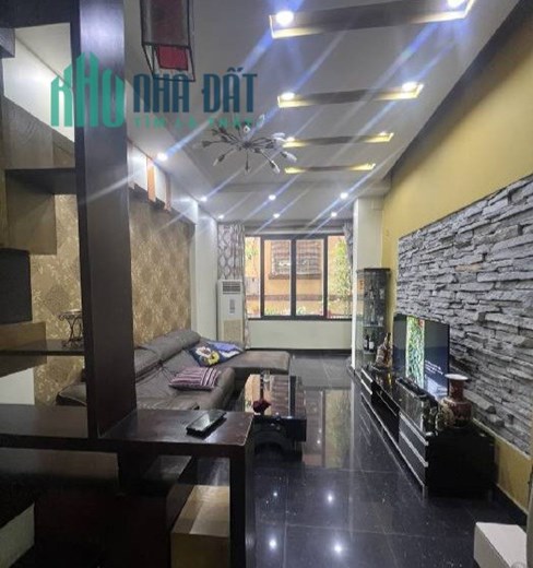 LÊ VĂN LƯƠNG - NHÀ ĐẸP DÂN XÂY - GẦN PHỐ, GẦN Ô TÔ
* Nhà 5T x 46M, MT 4m. Giá chào: 6.6 TỶ