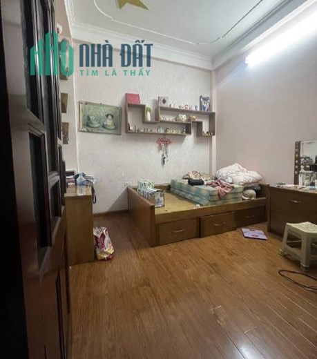 LÊ VĂN LƯƠNG - NHÀ ĐẸP DÂN XÂY - GẦN PHỐ, GẦN Ô TÔ
* Nhà 5T x 46M, MT 4m. Giá chào: 6.6 TỶ
