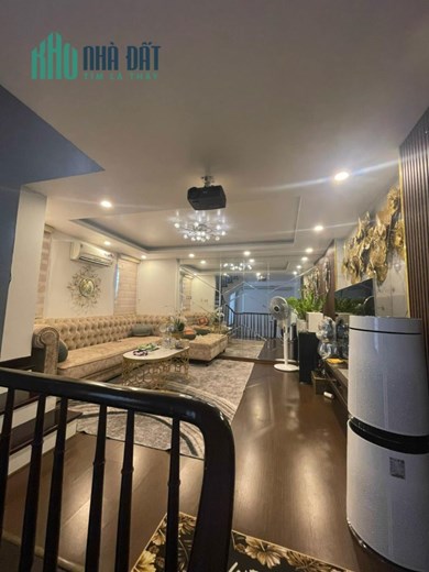 Bán nhà Đức Diễn – Nội Thất sang trọng – Đối diện khu thể thao Bắc Từ Liêm