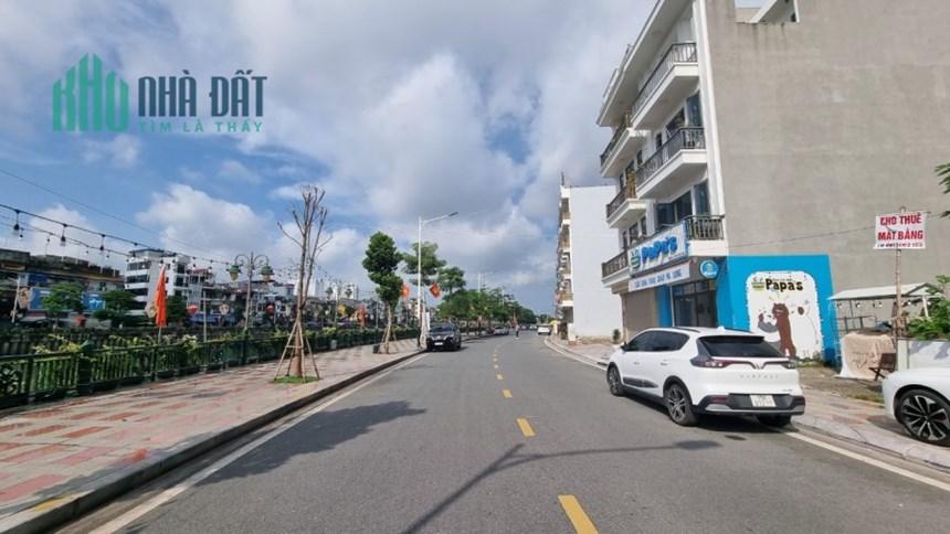 Lô đất 63m2 mặt phố đi bộ Thế Lữ vuông đét không lỗi.