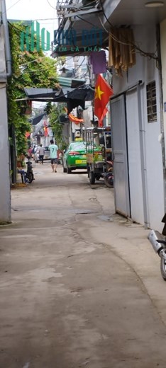 SỐC - Nhà mới 2 tầng - 2 ngủ 2 vệ sinh, gần 70 m2 gần sát Hồ Tây, Full đồ điều hòa nóng lạnh chỉ