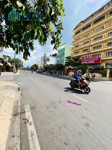 Bán nhà Mặt tiền Tô Hiệu, ngay Hoà Bình, giáp Quận 11, DT: 4x22m, 2 Tầng, 3PN, 13.9 tỷ