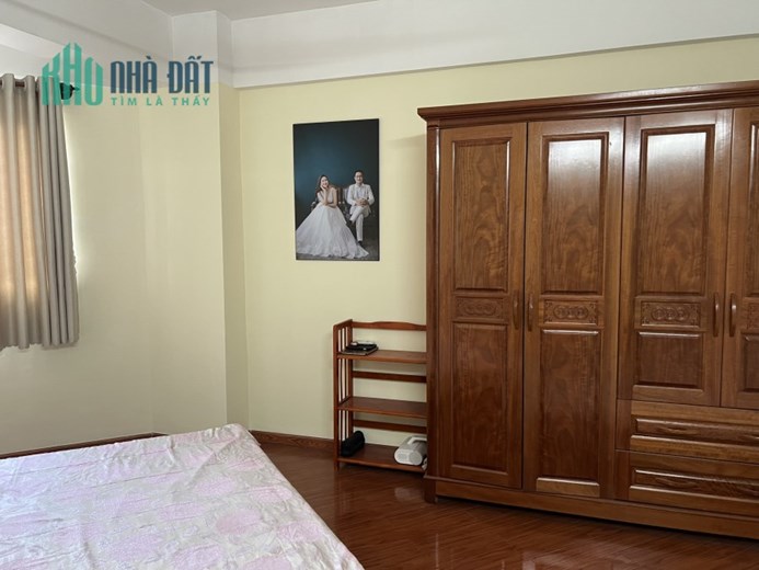 Chính chủ cần bán căn góc cao ốc H3 Hoàng Diệu,Phường 6, Quận 4:
