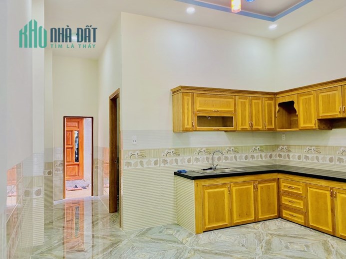 bán nhà mới xây tặng full nội thất sang tên công chưng ngay