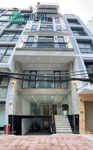 CHO THUÊ 3 TẦNG TÒA BUIDING PHỐ ĐÀO TẤN DT GẦN 200M CÓ HẦM ĐỂ XE NGÕ Ô TÔ TRÁNH