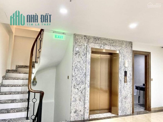 CHO THUÊ 3 TẦNG TÒA BUIDING PHỐ ĐÀO TẤN DT GẦN 200M CÓ HẦM ĐỂ XE NGÕ Ô TÔ TRÁNH