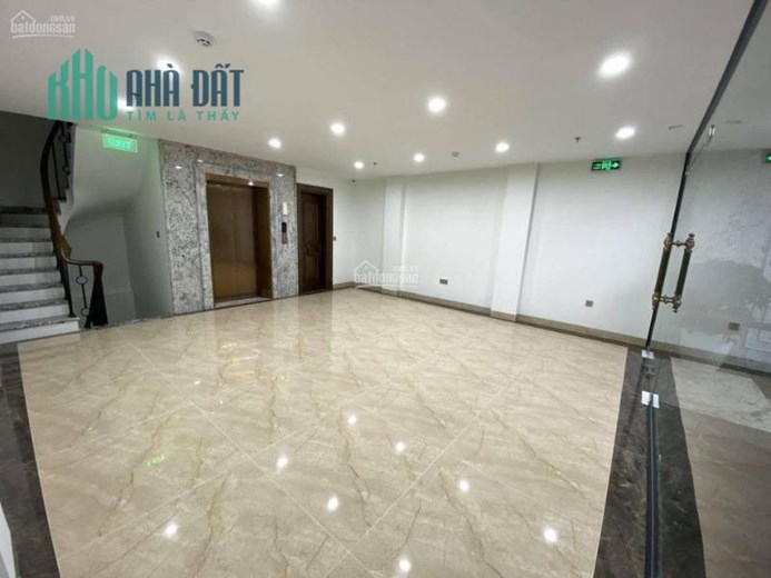 CHO THUÊ 3 TẦNG TÒA BUIDING PHỐ ĐÀO TẤN DT GẦN 200M CÓ HẦM ĐỂ XE NGÕ Ô TÔ TRÁNH