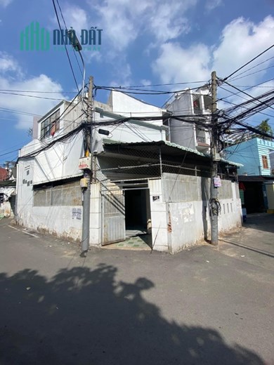 NHÀ MẶT TIỀN ĐƯỜNG - LÔ GÓC - CẤP 4 TIỆN XÂY MỚI