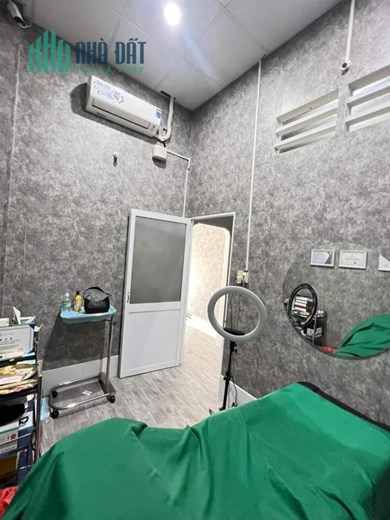 Sang mb cho anh chị nào đang mong muốn mở spa có setup sẳn tại 166, Nguyễn Văn Lộng, phường Chánh