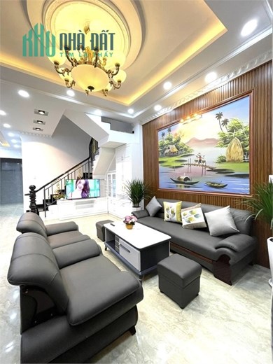 Biệt Thự VIEW Sân Bay- Sân Golf, Đường Tân Sơn – 8x18m, 3 tầng, 17 tỷ