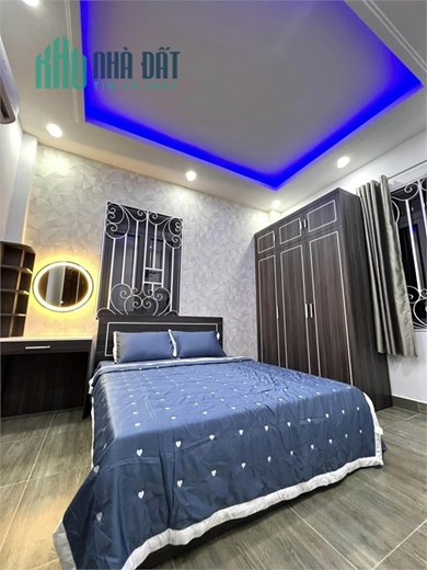 Biệt Thự VIEW Sân Bay- Sân Golf, Đường Tân Sơn – 8x18m, 3 tầng, 17 tỷ