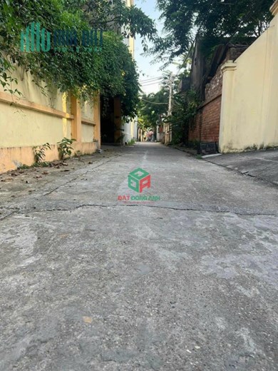 BÁN ĐẤT XUÂN NỘN TẶNG NHÀ 3 TẦNG ỐP GỖ CHỈ 21TR OTO CHẠY QUANH SÂN