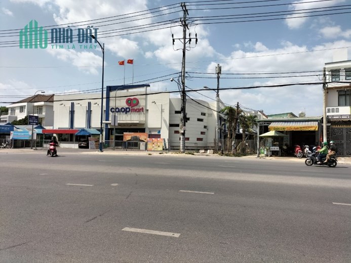Mặt Tiền Đặng Thúc Vịnh, diện tích 1.500m2, full thổ cư, Hóc Môn