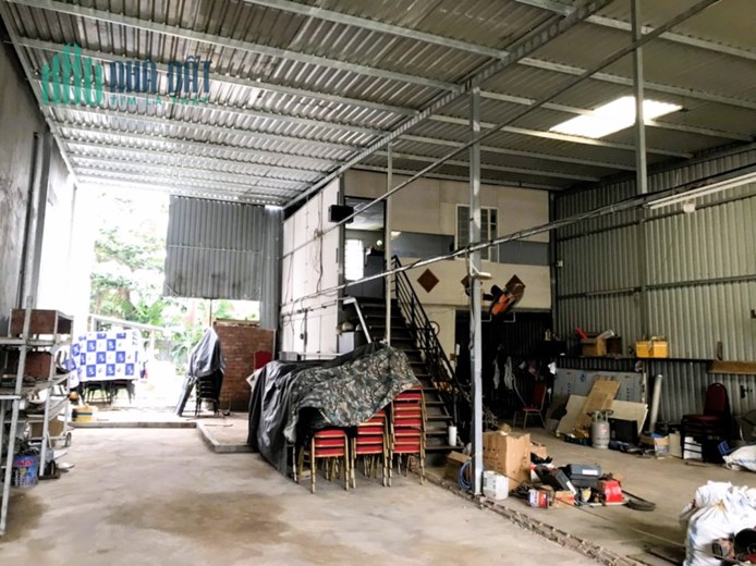 Cho thuê kho xưởng 400m2 đường 11 Trường Thọ