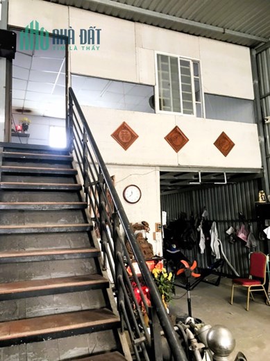 Cho thuê kho xưởng 400m2 đường 11 Trường Thọ