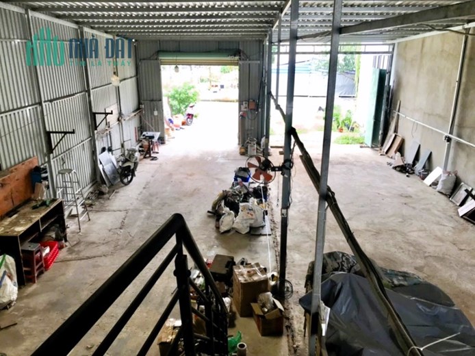 Cho thuê kho xưởng 400m2 đường 11 Trường Thọ