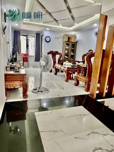 Bán Nhà Mặt Tiền Phường Tân Thành quận Tân Phú 4.3Mx19M chỉ 14ty.