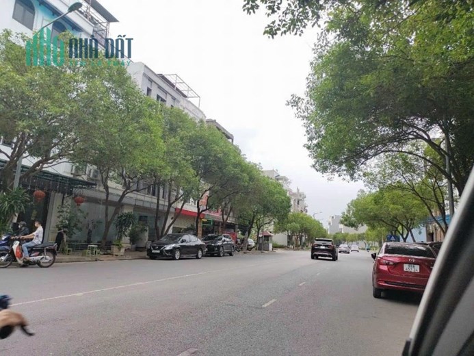 Bán nhà mặt phố siêu đẹp tại Vĩnh Yên. DT 120m2, giá 7.15 tỷ