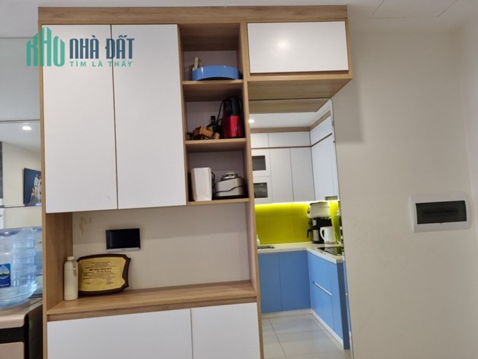 Căn 3n2vs full nội thất giá 3,x tỷ, sổ hồng Vinhomes Smart City