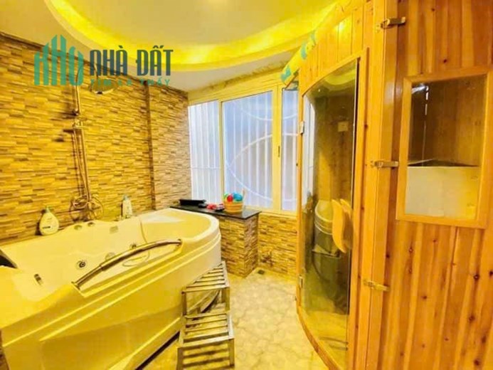 BÁN NHÀ ĐẸP 6 TẦNG GẦN ROYAL CITY NGÃ TƯ SỞ QUẬN THANH XUÂN HÀ NỘI.  DT:35M2 3 NGỦ GIÁ:4.3 TỶ 10M