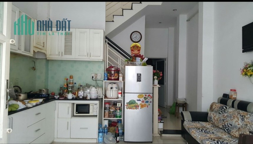 Bán nhà Vườn Lài, P Phú Thọ Hoà TP hẻm rộng cách đường chính 30m bước chân