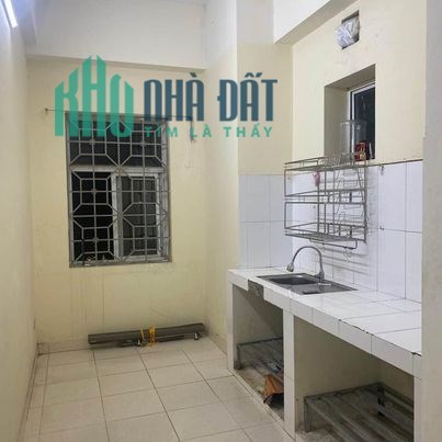 Cho thuê chung cư N02 ngõ 84 Chùa Láng 79M2 , giá 10 triệu