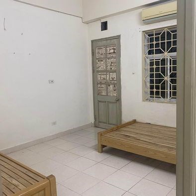 Cho thuê chung cư N02 ngõ 84 Chùa Láng 79M2 , giá 10 triệu