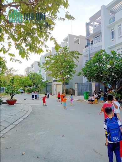 Nhà bán thô 4 Tầng KDC Đại Phúc (Green Viilas) Đường nội bộ dãy M1 - xã Bình Hưng- Bình Chánh