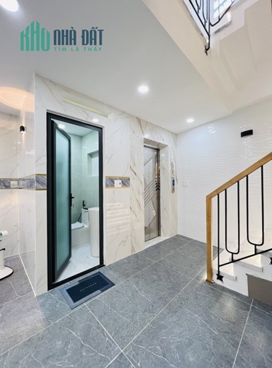 Bán Nhà Có Thang Máy Ngay Trường Chinh Tân Bình 8 Tỷ 8