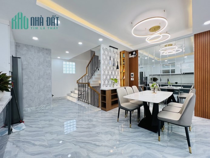 Bán Nhà Có Thang Máy Ngay Trường Chinh Tân Bình 8 Tỷ 8