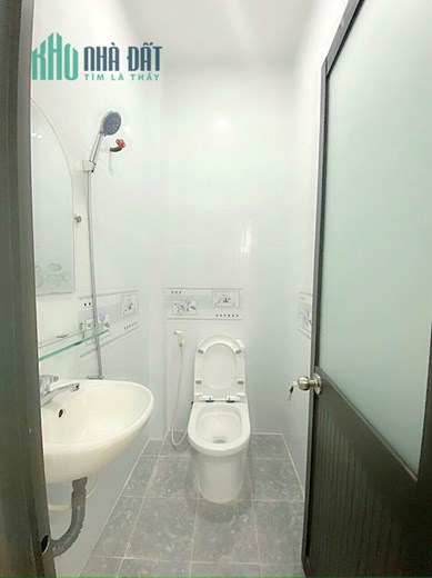 Cho thuê NNC hẻm ôtô Âu Dương Lân P3Q8. Giá 8 triệu