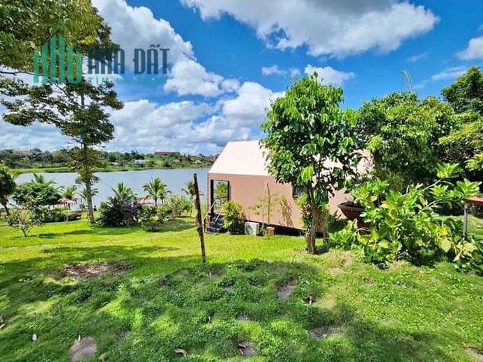 Ngân hàng siết nợ. Bán gấp 2015m2 thổ cư, lô góc 2MT, đường nhựa 16m, gần chợ. Giá 300TR