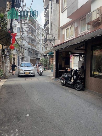 Bán Nhà Hoàng Hoa Thám Phú Nhuận 3 Tầng Hẻm Xe Hơi 4 Tỷ