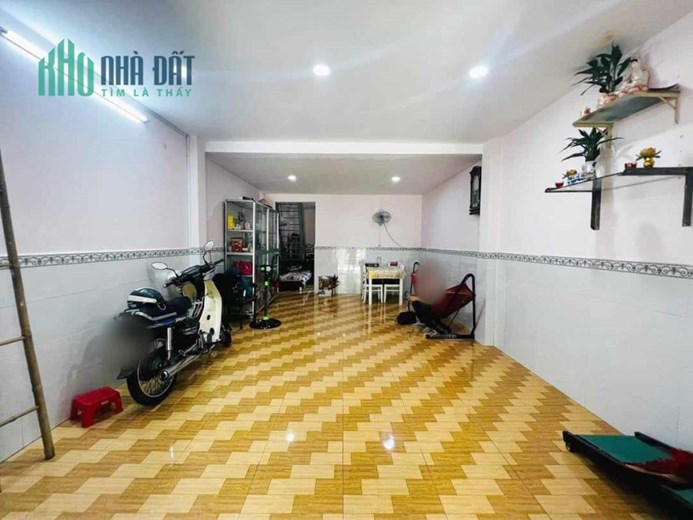 Chưa tới 3Tỷ có nhà bán HXH 2T, 65m2 gần Hà Huy Giáp Thạnh Lộc Quận 12