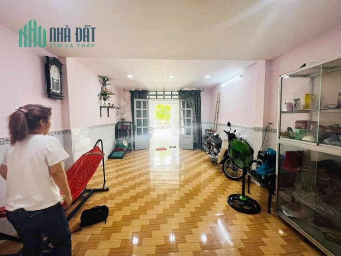 Chưa tới 3Tỷ có nhà bán HXH 2T, 65m2 gần Hà Huy Giáp Thạnh Lộc Quận 12