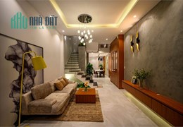 Nhà Ngộp Phường 11, Gò Vấp, Gần CV Làng Hoa – HXT, 4 tầng, TK hiện đại.