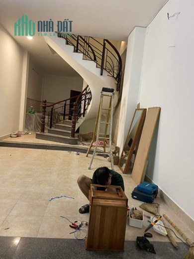 Cho Thuê Mặt Bằng Mới Hẻm Cụt Trung Tâm Phường Nguyễn Cư Trnh, Quận 1