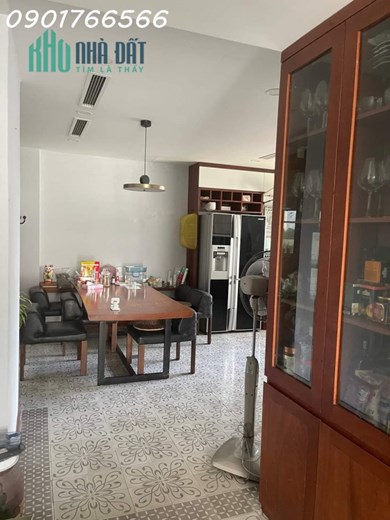 liền kề Trung tâm Thanh Xuân, Thống Nhất Complex ( 82 Nguyễn Tuân) 107m x 7T, Giá 3x tỷ.