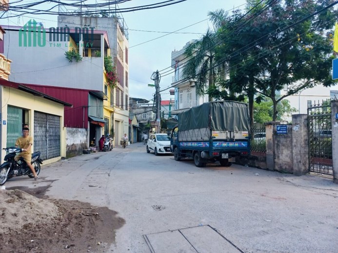 BÁN 65M2 ĐẤT LÔ GÓC ĐƯỜNG LIÊN MẠC TẶNG NHÀ 2 TẦNG 2 NGỦ GIÁ HƠN 2 TỶ