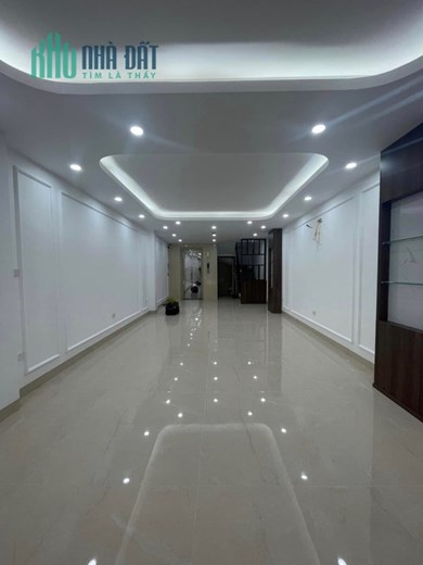CÁT LINH - TOÀ VĂN PHÒNG 70M2 X 8 TẦNG - MẶT NGÕ THÔNG - Ô TÔ TRÁNH - VỊ TRÍ ĐẸP - KINH