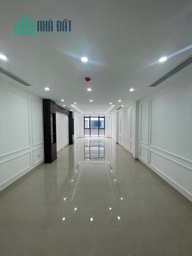 CÁT LINH - TOÀ VĂN PHÒNG 70M2 X 8 TẦNG - MẶT NGÕ THÔNG - Ô TÔ TRÁNH - VỊ TRÍ ĐẸP - KINH
