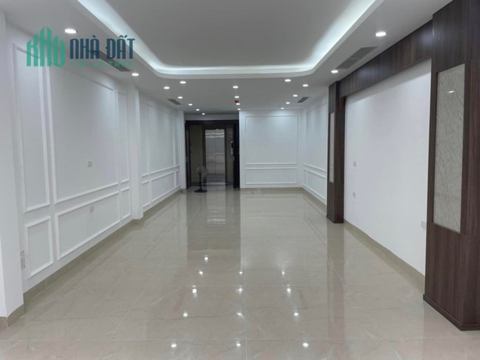 CÁT LINH - TOÀ VĂN PHÒNG 70M2 X 8 TẦNG - MẶT NGÕ THÔNG - Ô TÔ TRÁNH - VỊ TRÍ ĐẸP - KINH