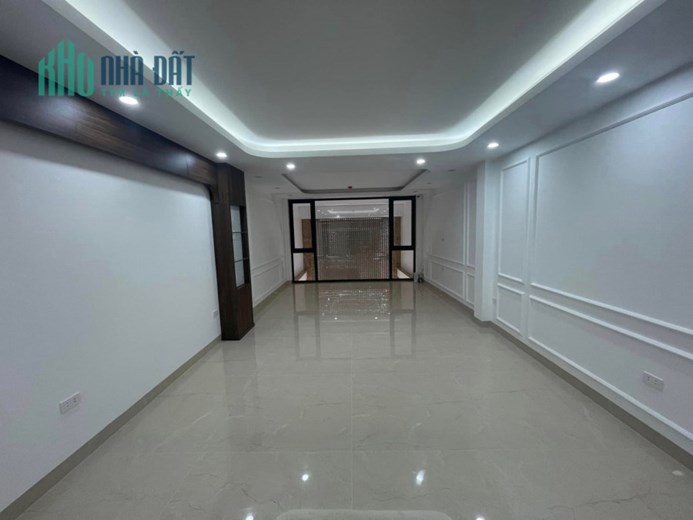 CÁT LINH - TOÀ VĂN PHÒNG 70M2 X 8 TẦNG - MẶT NGÕ THÔNG - Ô TÔ TRÁNH - VỊ TRÍ ĐẸP - KINH