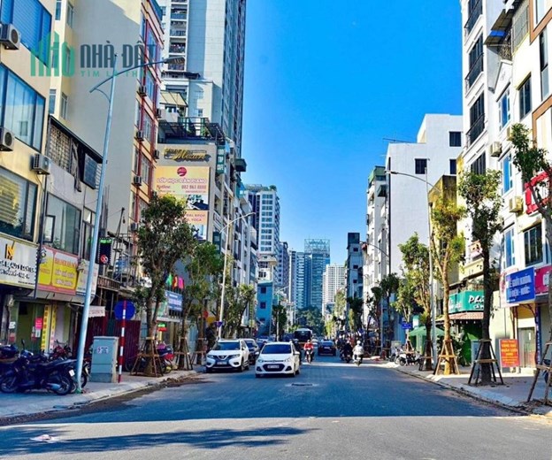 GIẢM 8 TỶ BÁN GẤP MP HOÀNG NGÂN 230M2, 5T, TƯƠNG LAI ĐẸP, GIÁ CỰC SỐC.