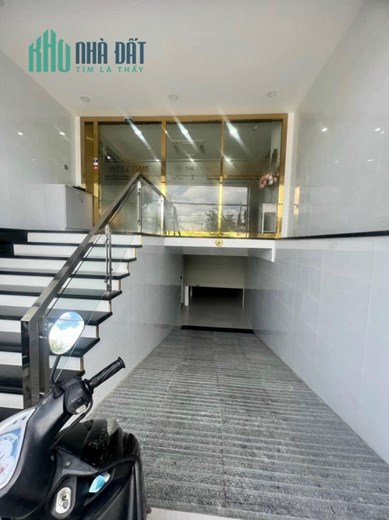 Bán nhà 1Hầm + 4Tầng MT kinh doanh đường Man Thiện, dt 133 m² Giá 21 Tỷ