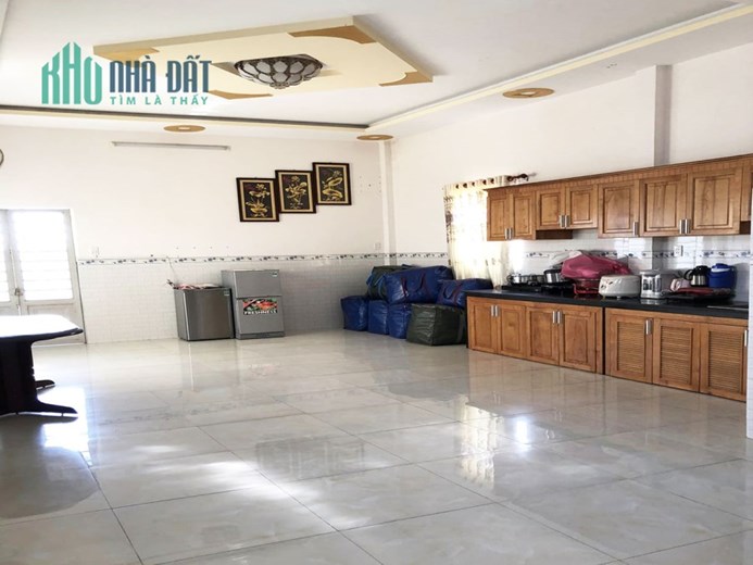 MẶT TIỀN ĐƯỜNG NHÁNH NGUYỄN ẢNH THỦ QUẬN 12, 170M2, NỞ HẬU, 3 TẦNG, PHÙ HỢP VỪA Ở VỪA KINH DOANH.