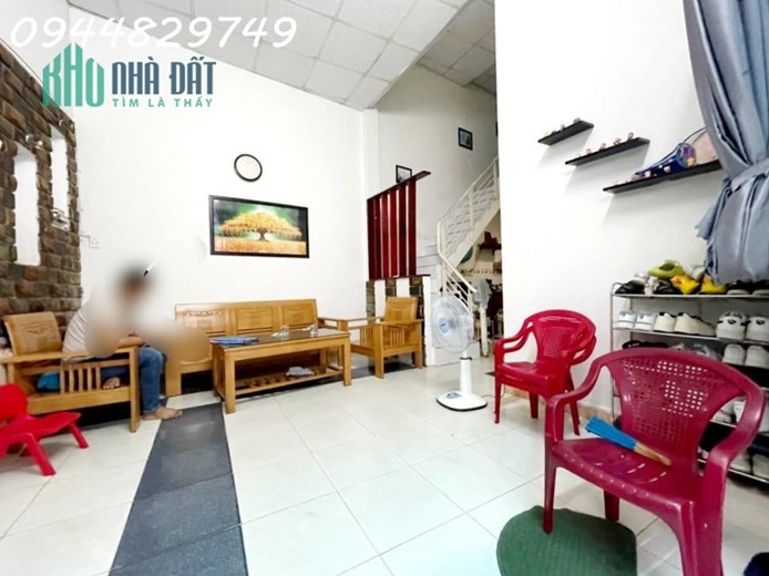 GIÁ 1Tỷ xx, NHÀ MÊ LỬNG KIỆT 2.5M TRẦN CAO VÂN- ĐÀ NẴNG, DT: 50M2 CÁCH MẶT TIỀN 30M