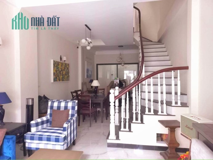 Bán nhà, chủ bị Bank ép giảm xốc, 62m, nhà 5 tầng giá hơn 6 tỷ.
